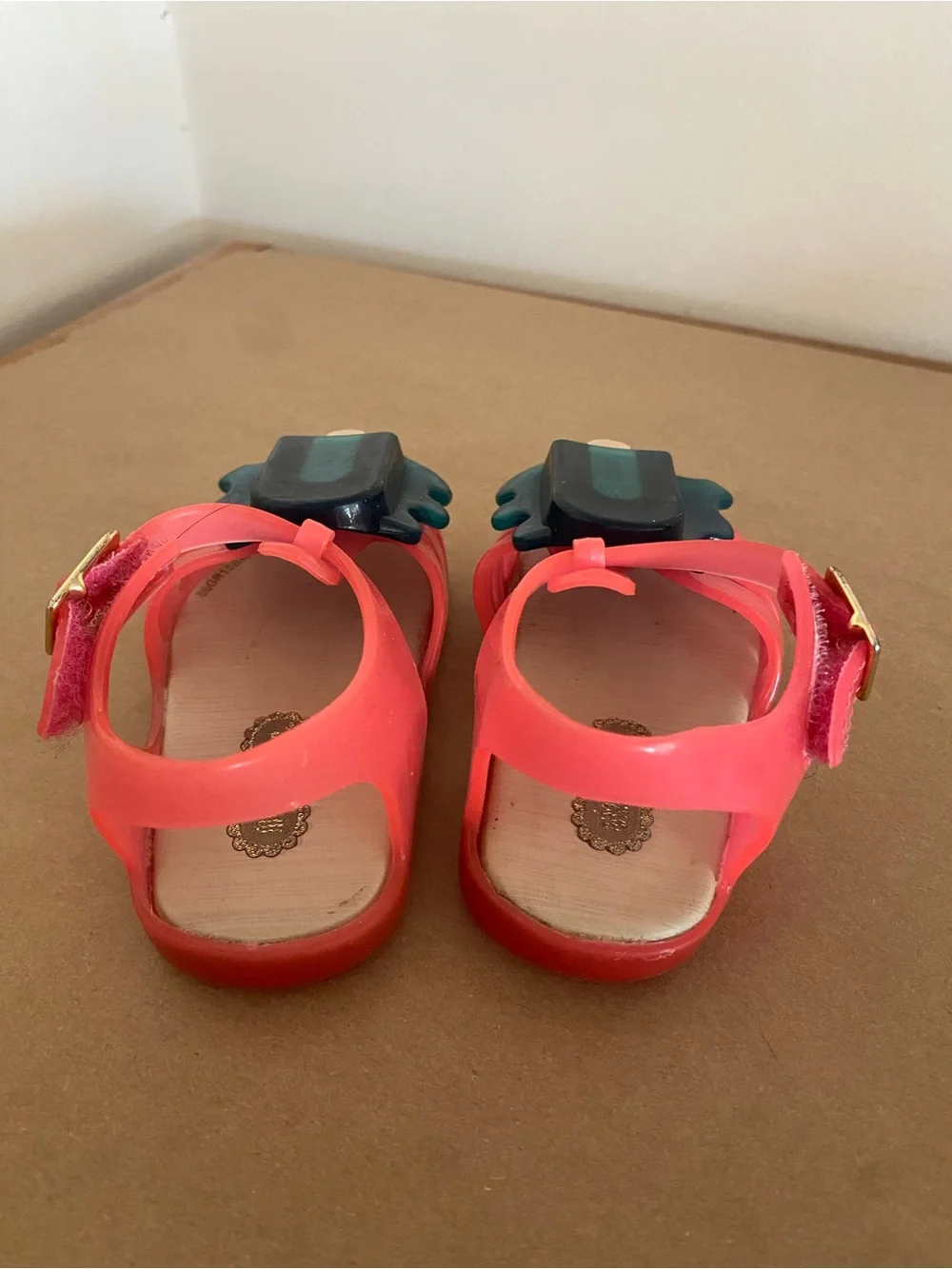 Mini Melissa Aranha VIII pink sandals, melting popsicles, size 5 girls baby